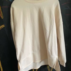 oversized sweatshirt